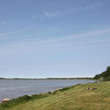 Hafennahe Ferienwohnung Mit Balkon Und Meerblick - Hafenhaeuser Wiek Wohnung 06 Wiek auf Rügen المظهر الخارجي الصورة